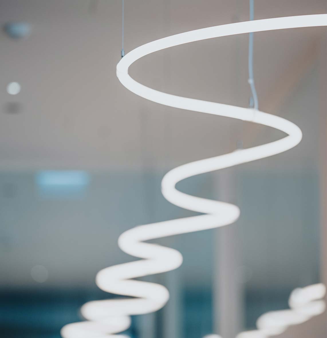 Mäandernde Lampe als Sinnbild für Gastroskopie